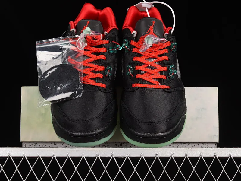 All categories Air Jordan Jordan series basketball shoes Air Jordan 5 G version Clot x Air Jordan 5 Retro Low "CNY" AJ5 Jordan 5 Chinese New Year Black Red Silk Jade Luminous Tear DM4640-036